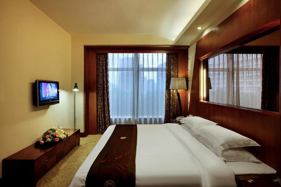 Shenzhen Luohu Hongfeng Hotel Exteriör bild
